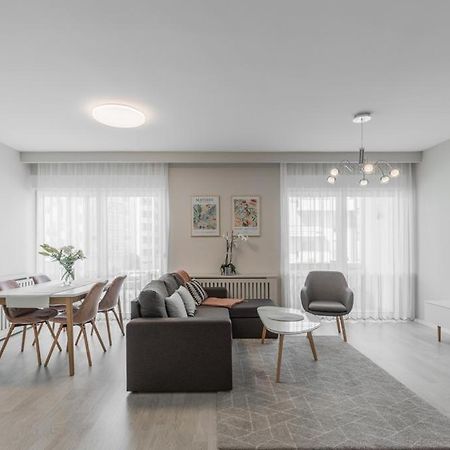 Bleri Apartment, 2 Bedroom, Free Parking พริสตีนา ภายนอก รูปภาพ